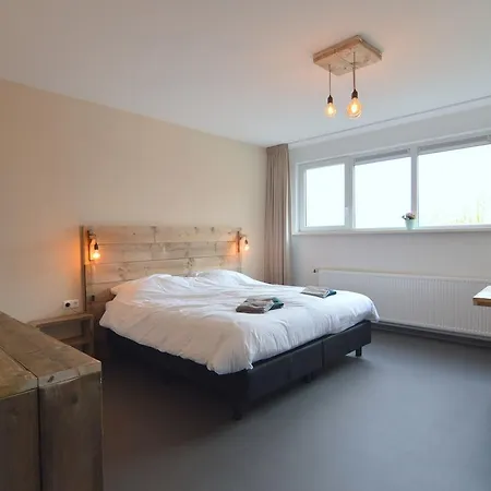 Casa de Férias Modern Farmhouse In With Private Garden
